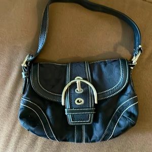 Couch black purse